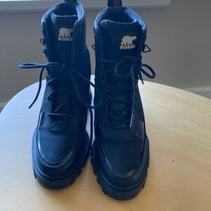 Sorel high boots. Hardly worn